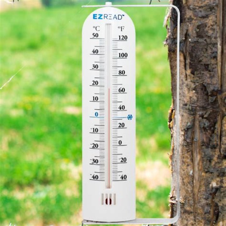 How do you set an outdoor thermometer?