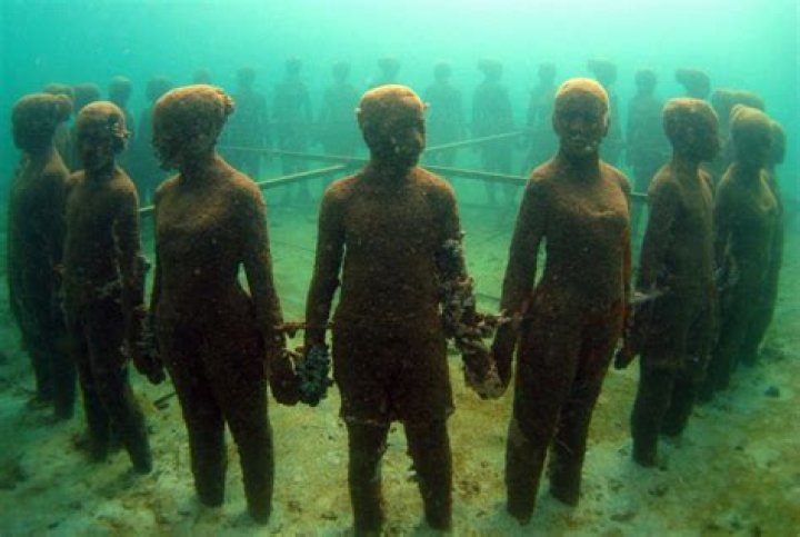 Why are there underwater statues?